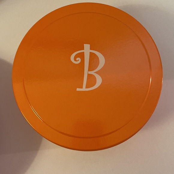 Nested/Stackable Round Kitchen Tins - Picture 7 of 11